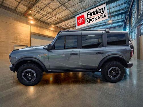 Carbonized Gray Metallic 2022 Ford Bronco Badlands