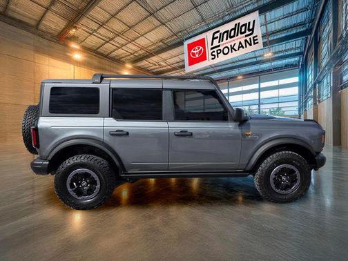 Carbonized Gray Metallic 2022 Ford Bronco Badlands