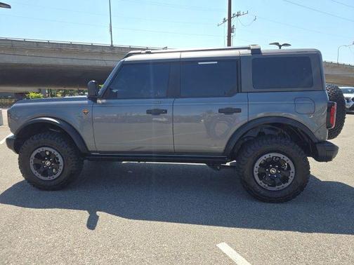Carbonized Gray Metallic 2022 Ford Bronco Badlands