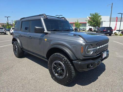 Carbonized Gray Metallic 2022 Ford Bronco Badlands