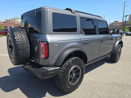 Carbonized Gray Metallic 2022 Ford Bronco Badlands