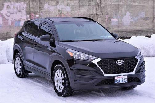 Black Noir Pearl 2019 Hyundai TUCSON SE
