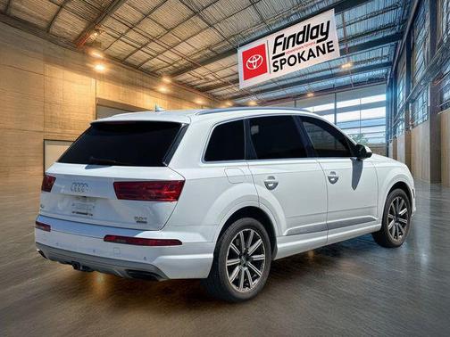 Glacier White 2017 Audi Q7 3.0T Premium