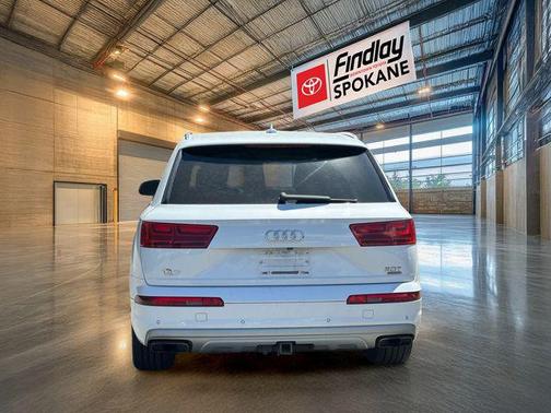 Glacier White 2017 Audi Q7 3.0T Premium