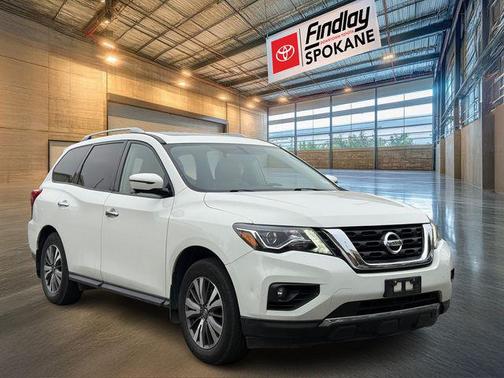 2017 Nissan Pathfinder SL