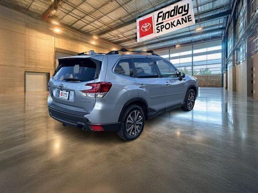 Ice Silver Metallic 2023 Subaru Forester Limited