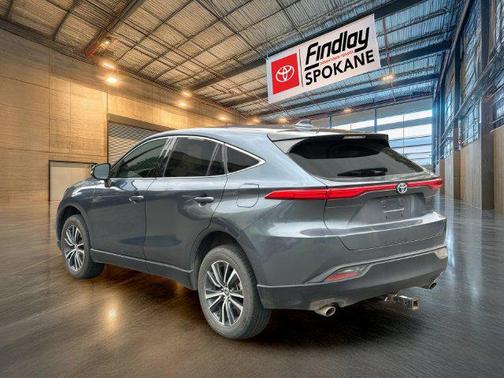 Coastal Gray Metallic 2023 Toyota Venza LE
