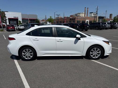 Ice 2024 Toyota Corolla LE