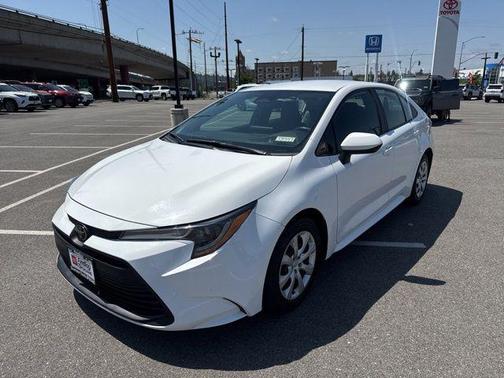 Ice 2024 Toyota Corolla LE