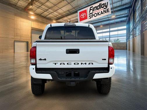 2017 Toyota Tacoma SR5