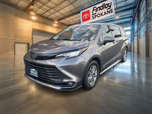 2021 Toyota Sienna XLE 7 Passenger
