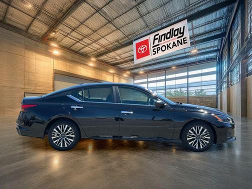Super Black Clearcoat 2025 Nissan Altima 2.5 SV