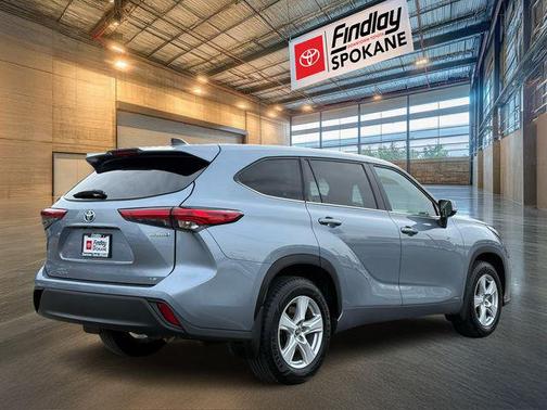 2022 Toyota Highlander Hybrid LE