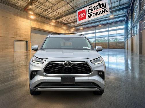 2023 Toyota Highlander Platinum
