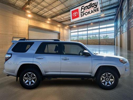 2024 Toyota 4Runner TRD Off Road