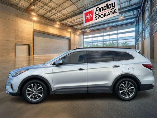 2017 Hyundai SANTA FE SE