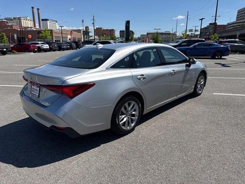 Celestial Silver Metallic 2022 Toyota Avalon Hybrid XLE Plus