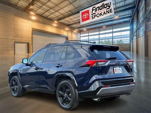 2021 Toyota RAV4 Hybrid SE
