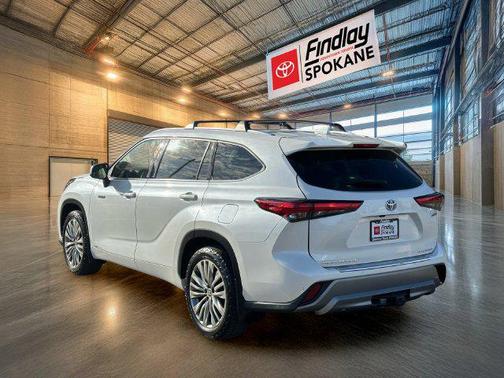 Blizzard Pearl 2021 Toyota Highlander Hybrid Platinum