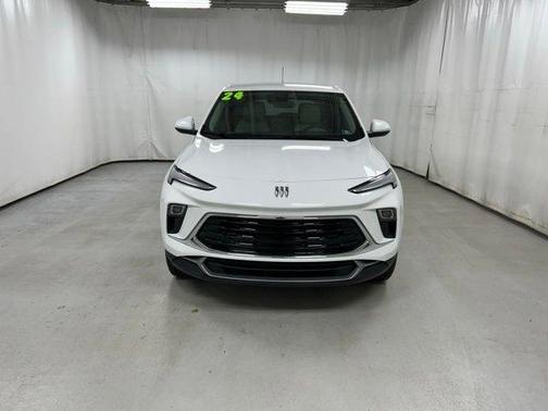 White 2024 Buick Encore GX Preferred
