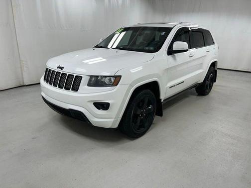White 2015 Jeep Grand Cherokee Altitude