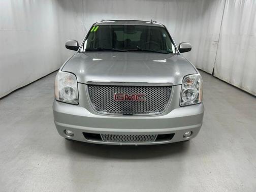 2011 GMC Yukon XL 1500 Denali