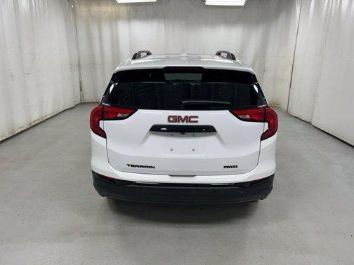 White 2021 GMC Terrain SLT