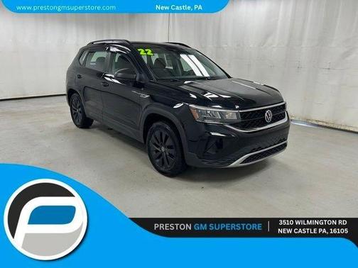 Deep Black Pearl Effect 2022 Volkswagen Taos 1.5T S