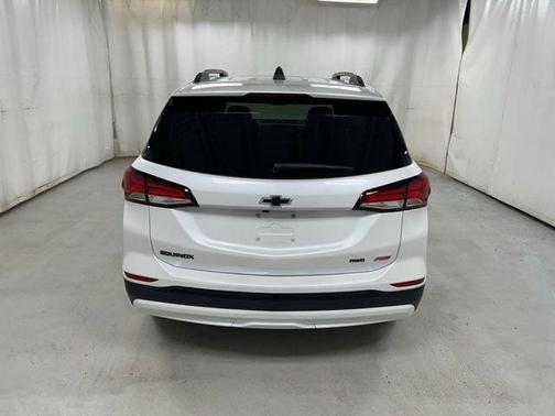 White 2024 Chevrolet Equinox RS