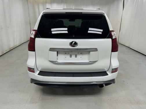 White 2022 Lexus GX 460 Luxury