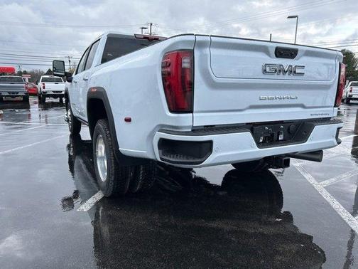 2026 GMC Sierra 3500 Denali Ultimate