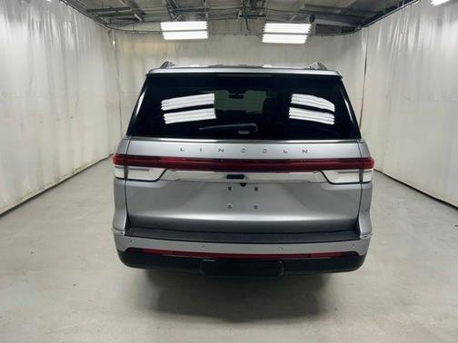Silver 2024 Lincoln Navigator L Reserve