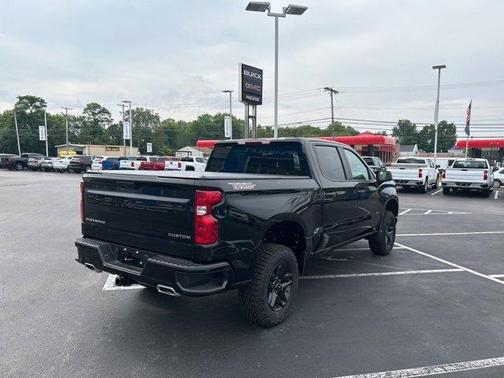 2025 Chevrolet Silverado 1500 Custom Trail Boss
