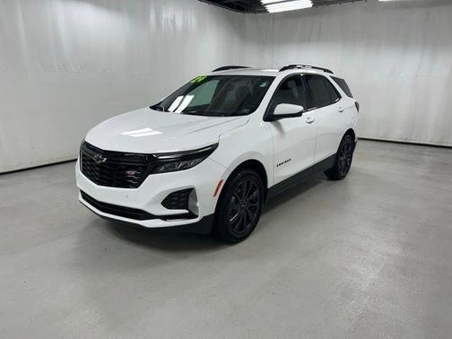 White 2024 Chevrolet Equinox RS