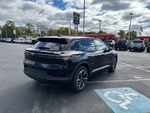 2026 Chevrolet Equinox EV LT 1