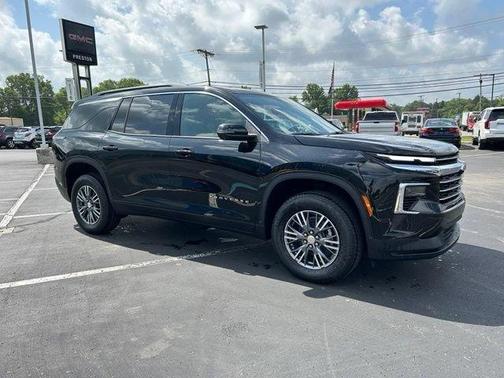 Black 2026 Chevrolet Traverse LT