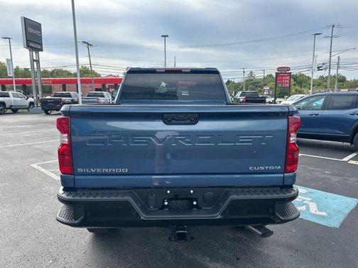 2026 Chevrolet Silverado 2500 Custom