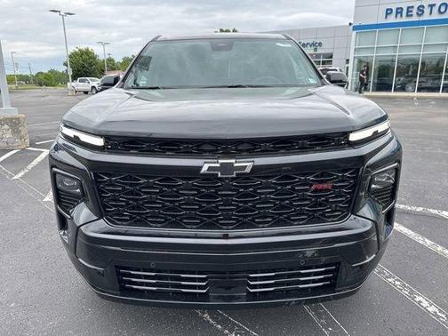 Black 2026 Chevrolet Traverse RS