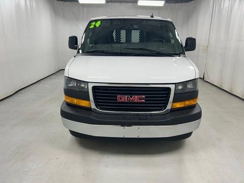 2024 GMC Savana 2500 Work Van