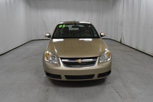 Tan 2005 Chevrolet Cobalt LT