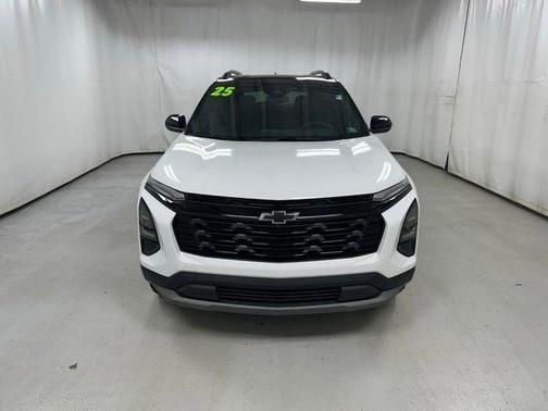 White 2025 Chevrolet Equinox LT