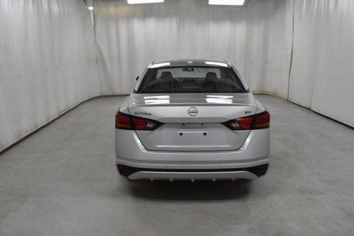 Silver 2024 Nissan Altima 2.5 SV