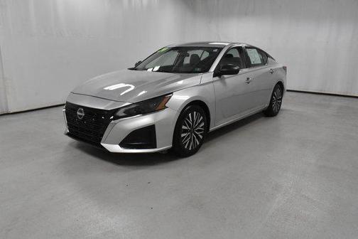 Silver 2024 Nissan Altima 2.5 SV