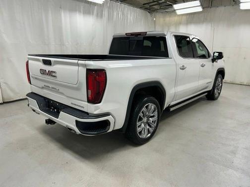 White 2024 GMC Sierra 1500 Denali