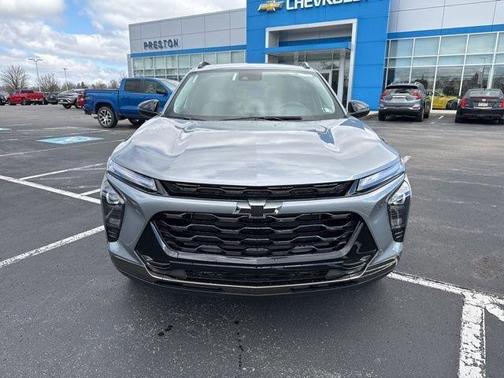 Gray 2026 Chevrolet Trax ACTIV