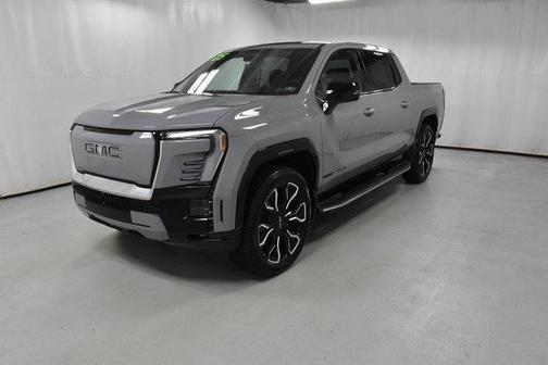 2025 GMC Sierra EV Denali
