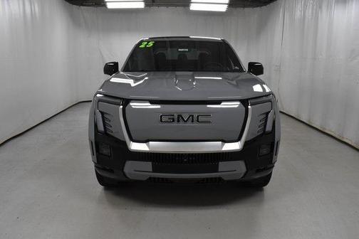2025 GMC Sierra EV Denali