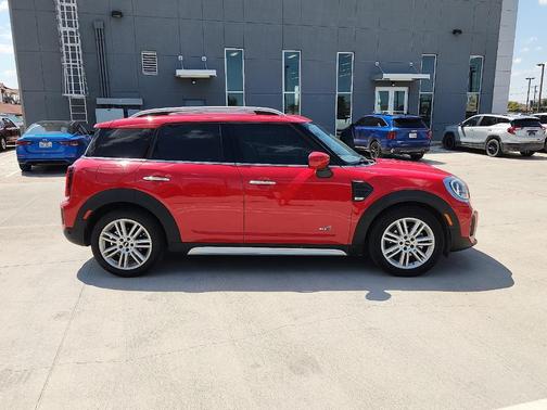 2022 MINI Countryman Oxford Edition