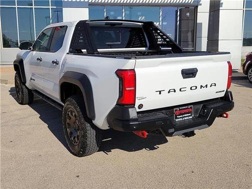 2025 Toyota Tacoma Hybrid TRAILHUNTER 5 FT.