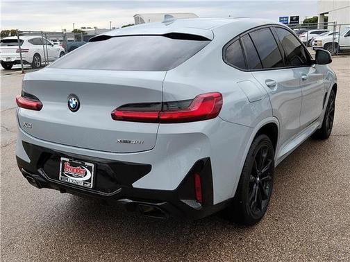 2023 BMW X4 xDrive30i